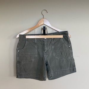 Army green shorts ✨